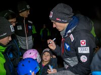 2017 12 27-037 Skiclub Gruppenfoto mit Huber-Brother's am See IMG 3645